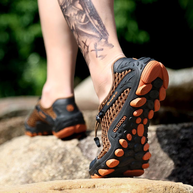 Chaussures de sport de montagn - Men Formal Wear With Jeans avis et prix