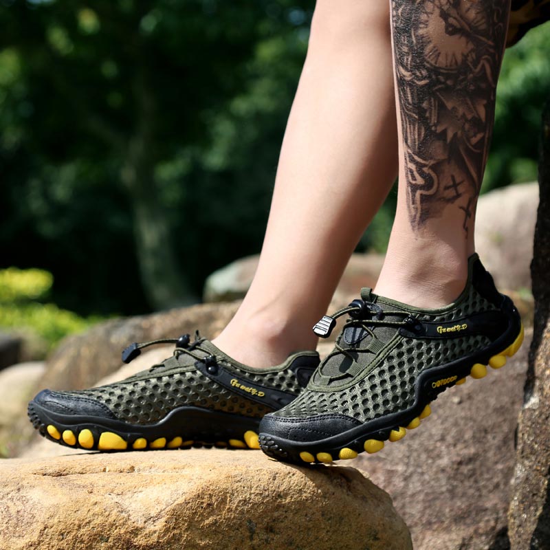 Chaussures de sport de montagn - Men Formal Wear With Jeans avis et prix