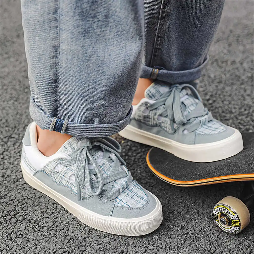 Chaussures d'école Hiphop avec - Men Formal Wear With Sneakers avis et prix